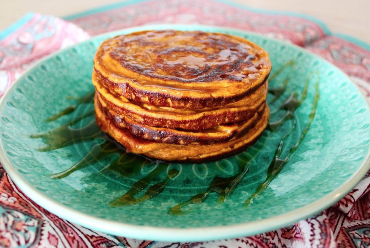 Panqueques de camote y proteína